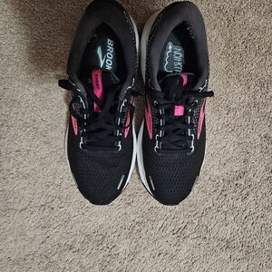 Brooks ghost athletic shoes